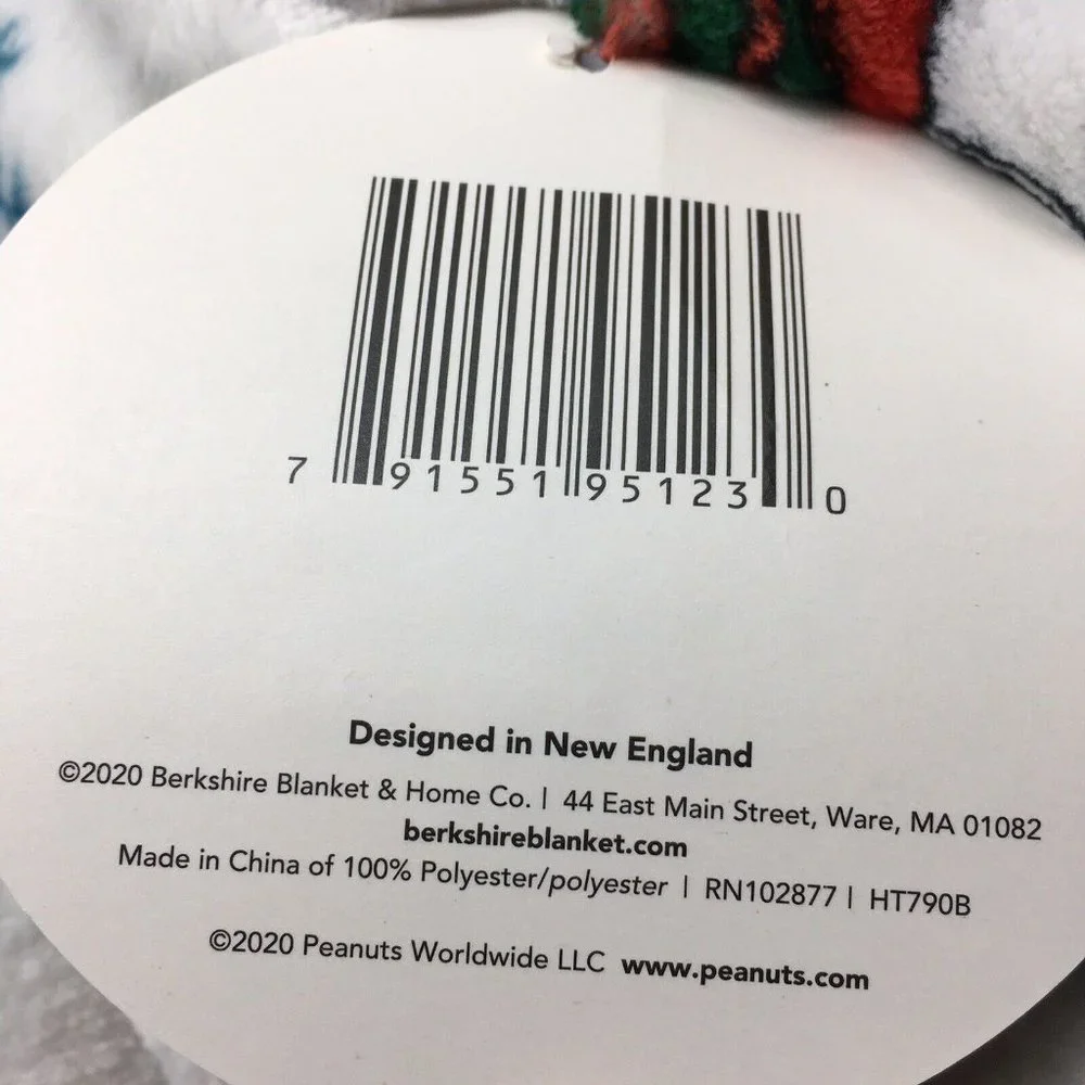 Peanuts Berkshire Christmas Throw Blanket Snoopy Woodstock Stockings Snowflakes
